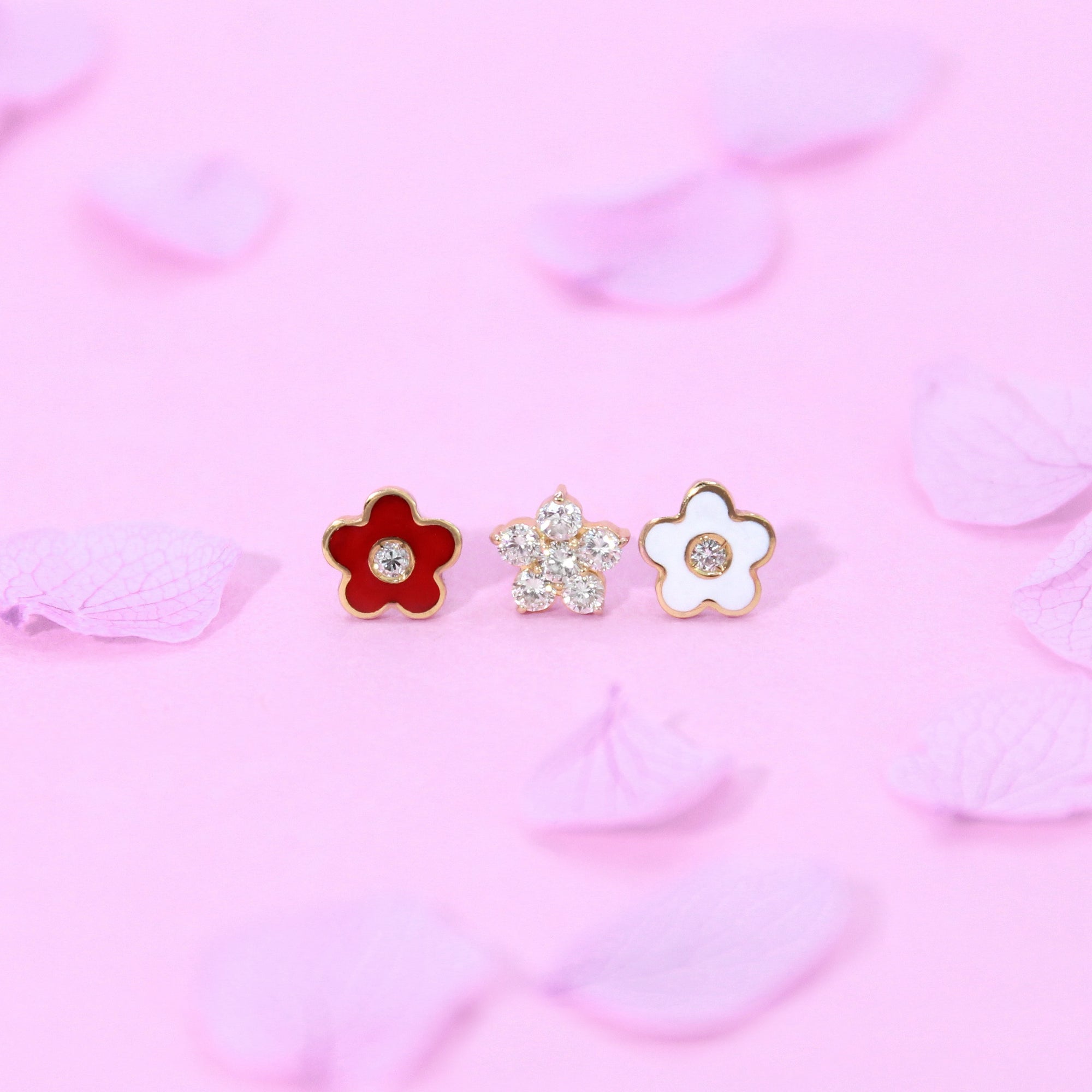 Begonia 18K Diamond Stud
