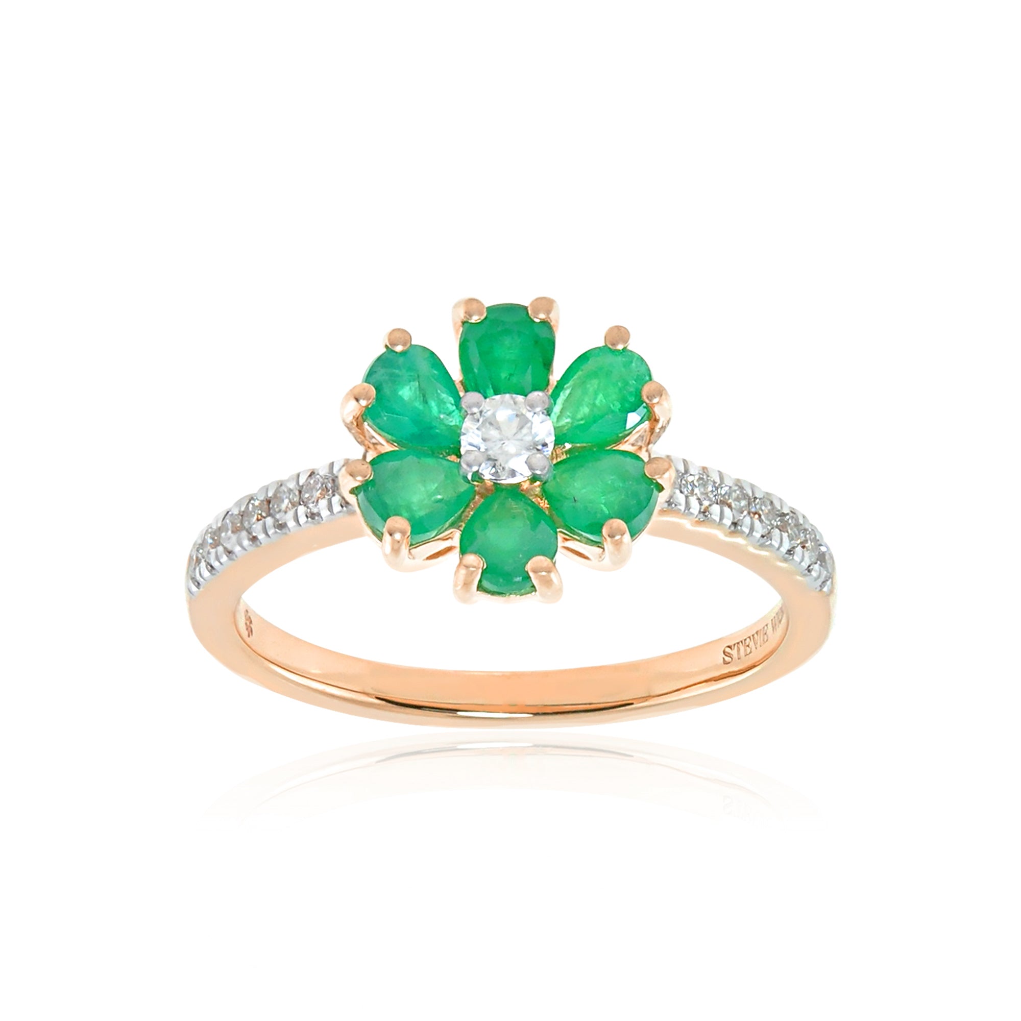 Anillo de margarita de 14 quilates con pétalos de pera