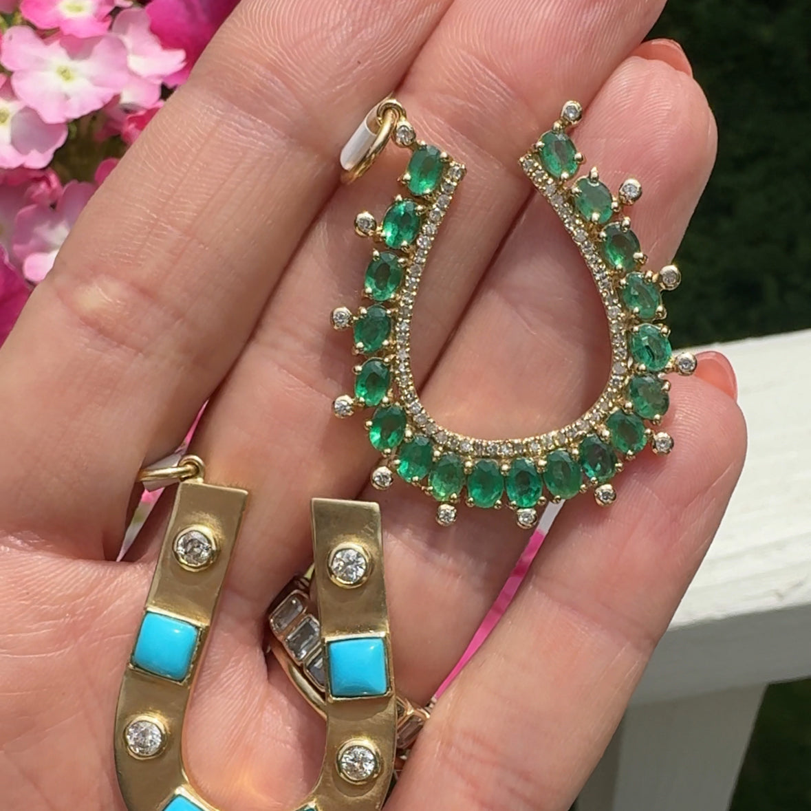 Emerald & Diamond 14K horseshoe Pendnat