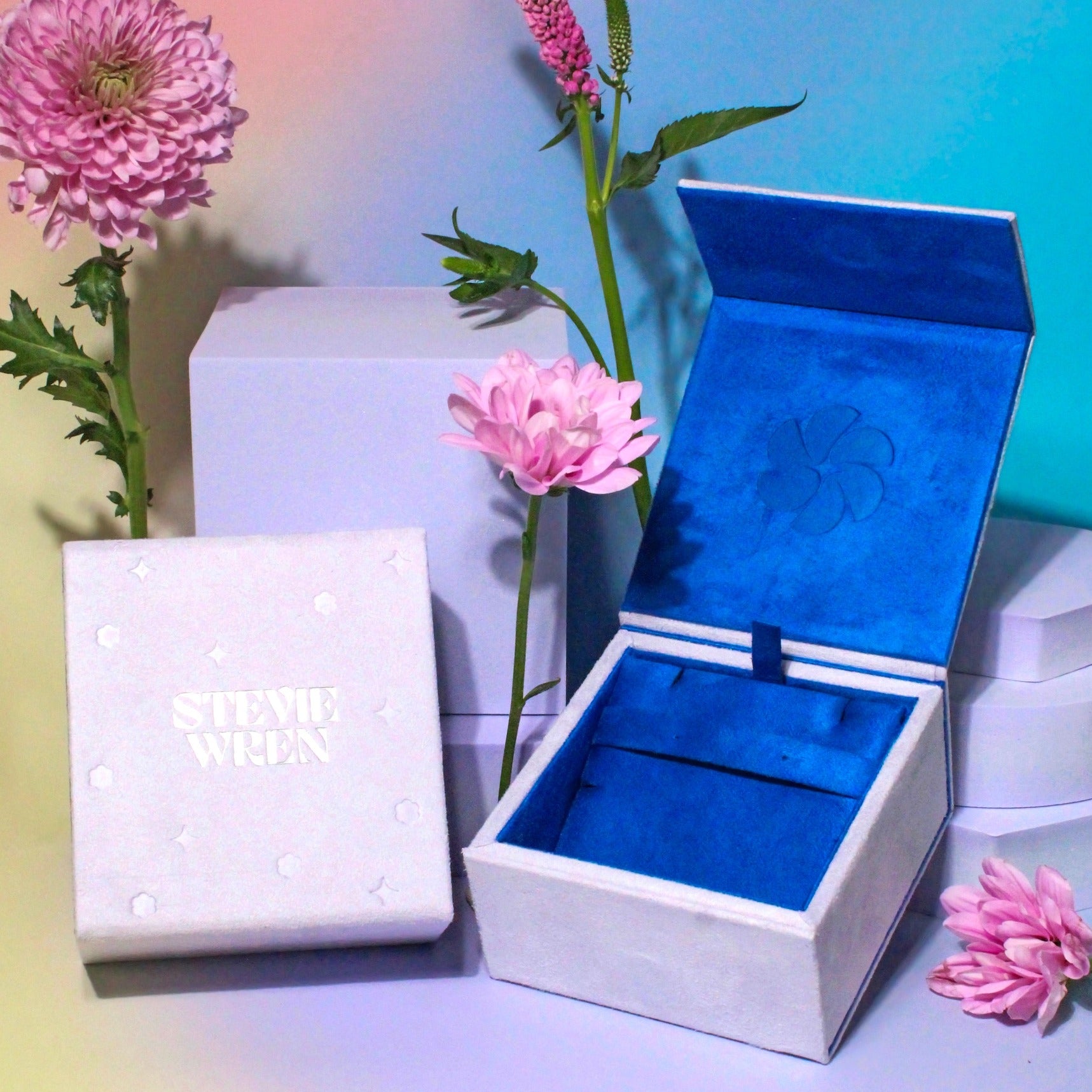 Stevie Wren Loyalty Gift Box