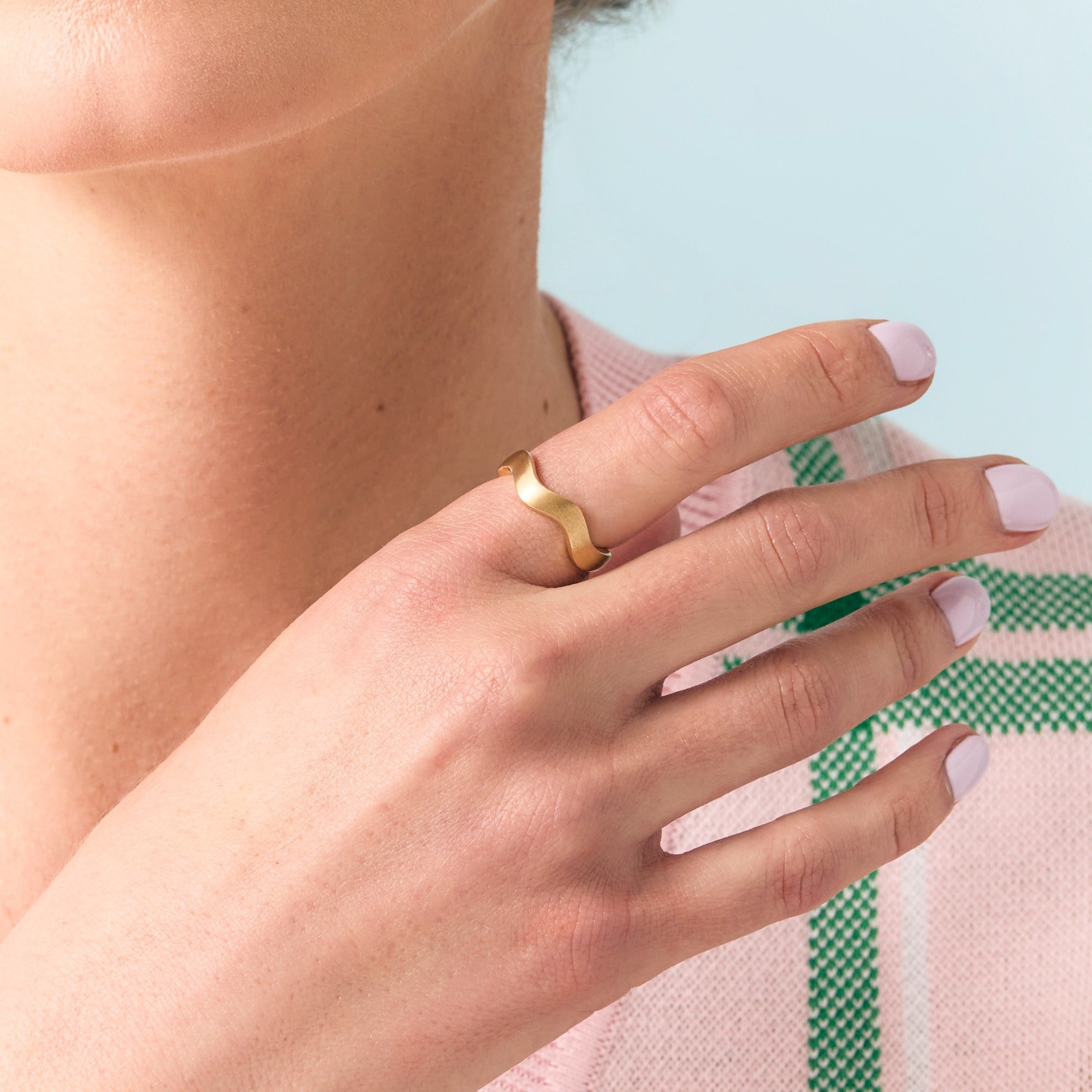 The Stevie Wren Brushed Wavy Ring