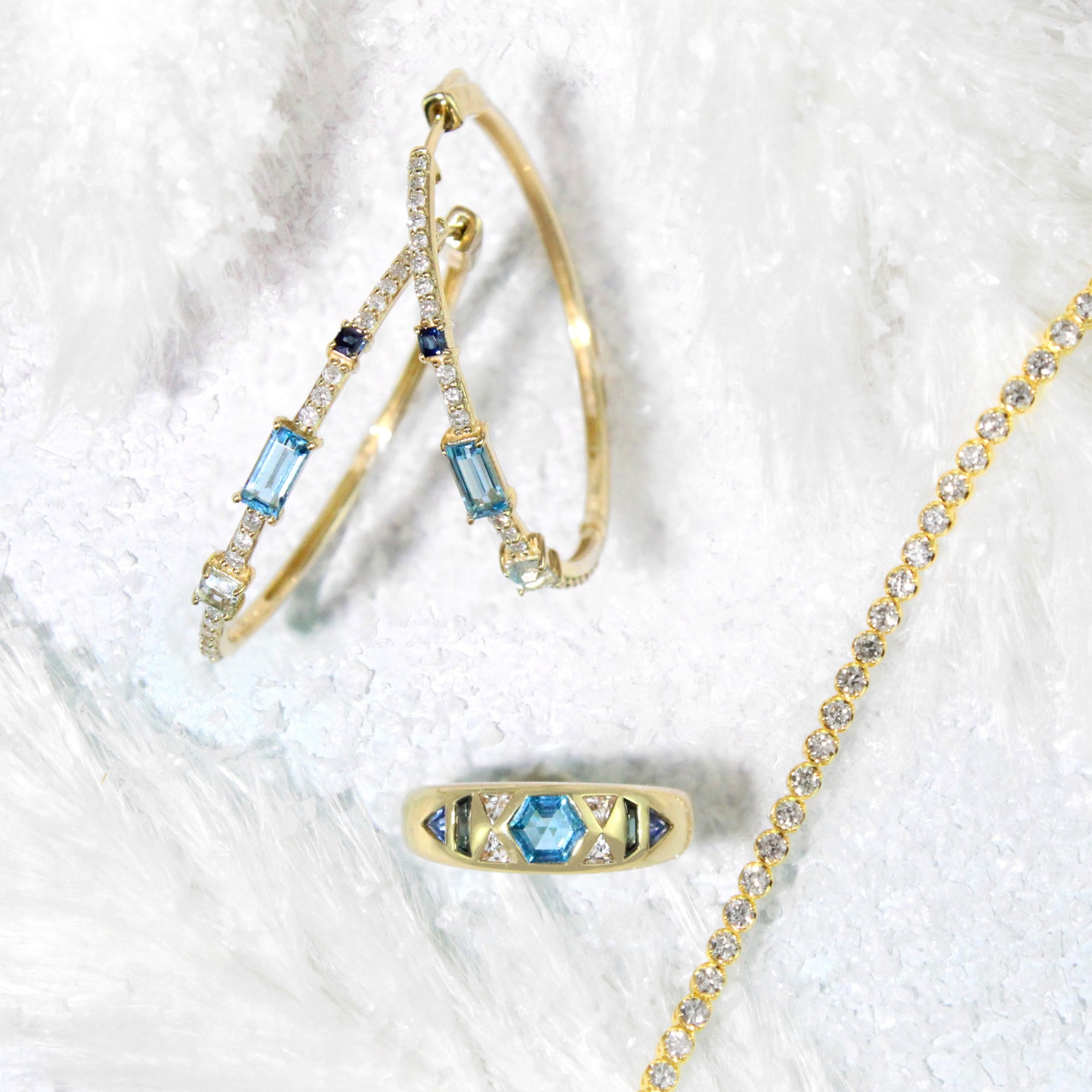 Brazalete de tenis clásico con diamantes de 18 quilates